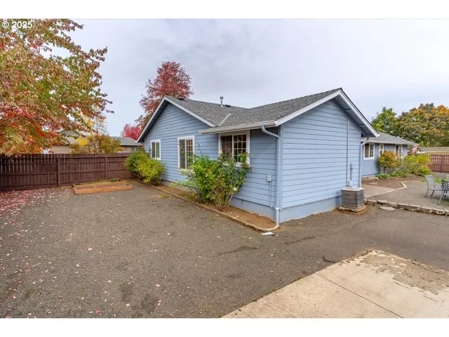 $595,000 | 1393 Southwest Alexander Drive, Dallas, OR 97338