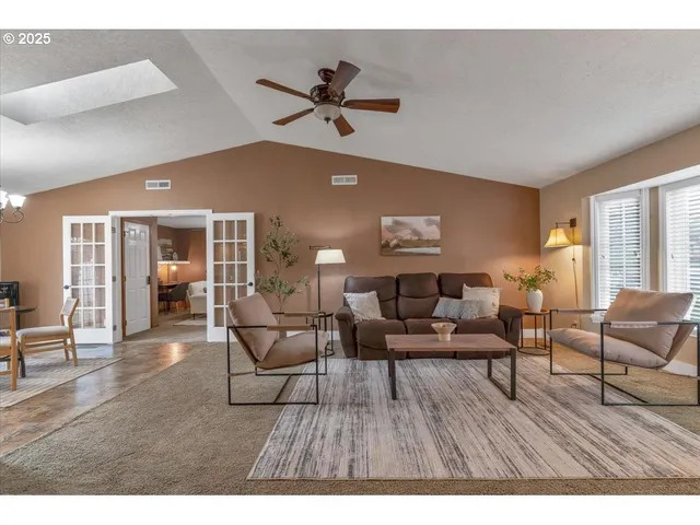 $595,000 | 1393 Southwest Alexander Drive, Dallas, OR 97338