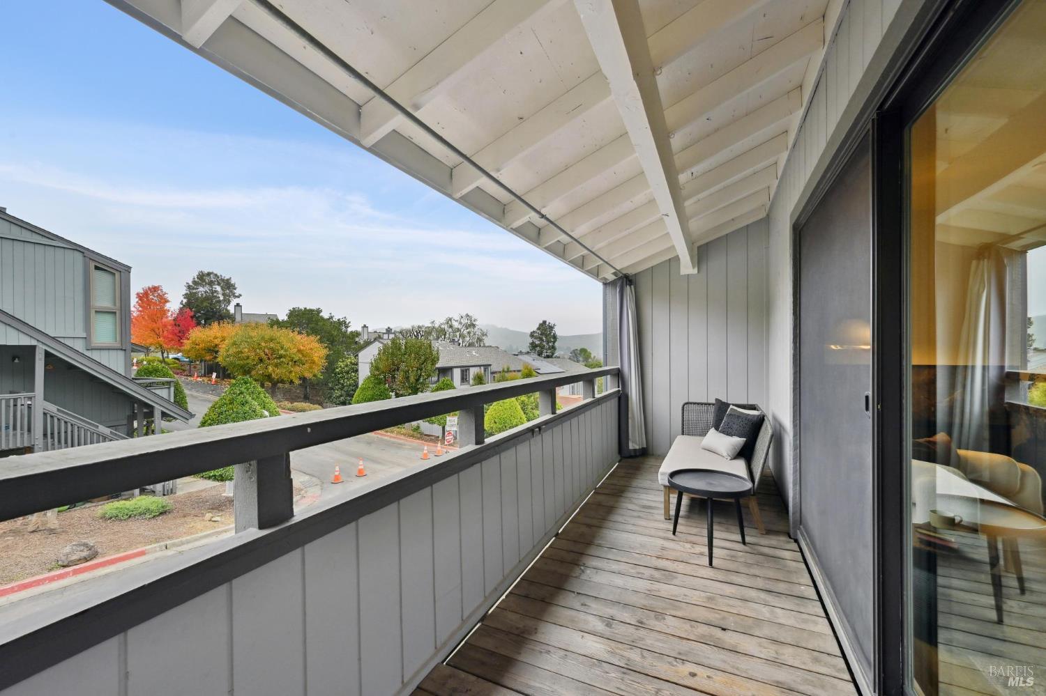 405 Sylvia Way San Rafael, CA 94903 - Photo 8 of 21