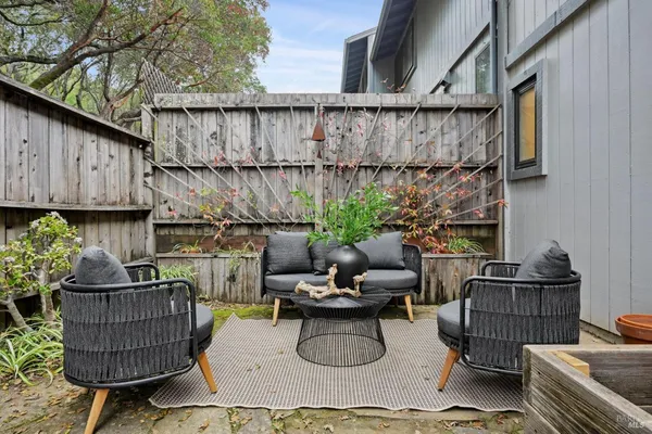 $879,000 | 405 Sylvia Way, San Rafael, CA 94903