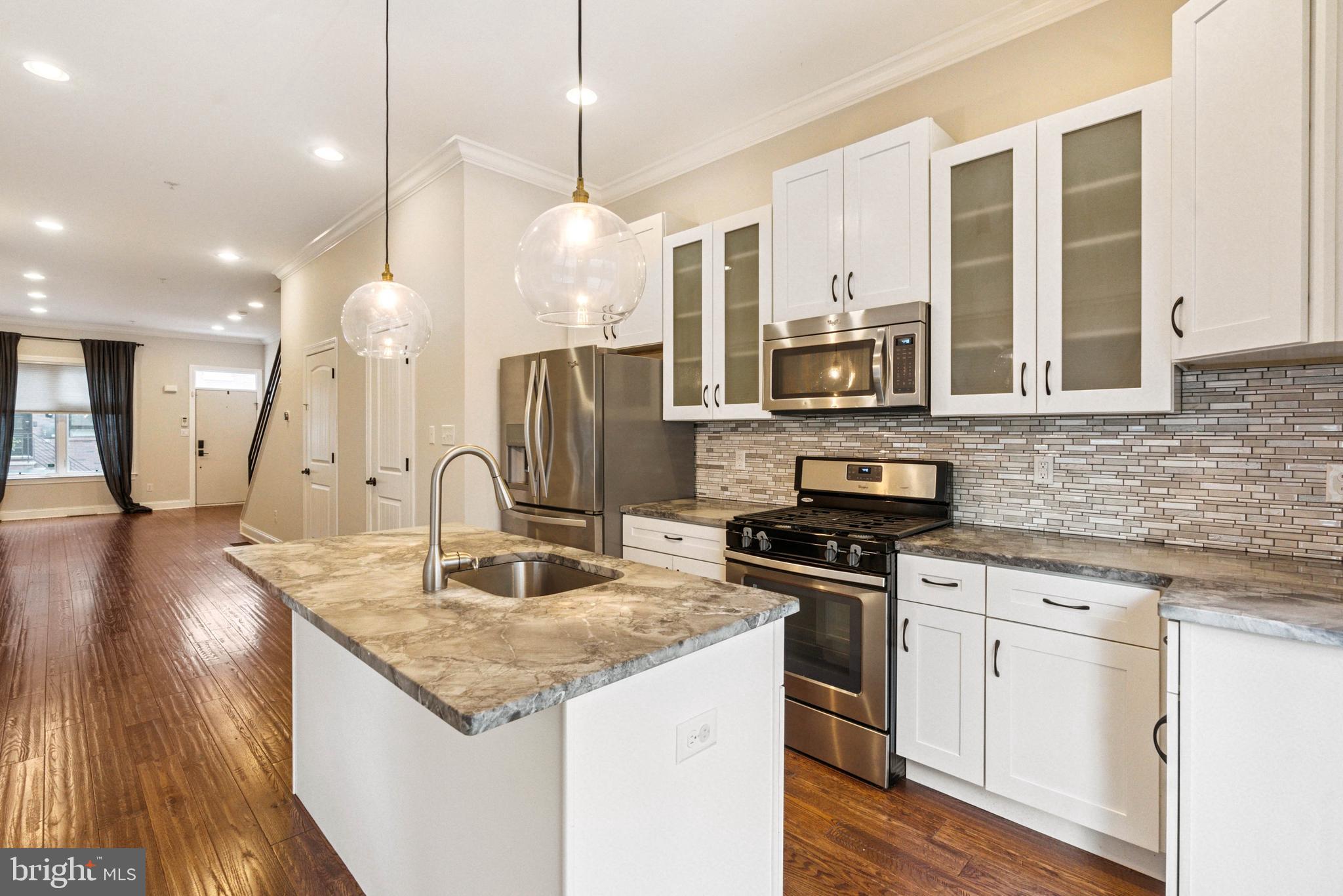 719 East Thompson Street Philadelphia, PA 19125 - Photo 7 of 35