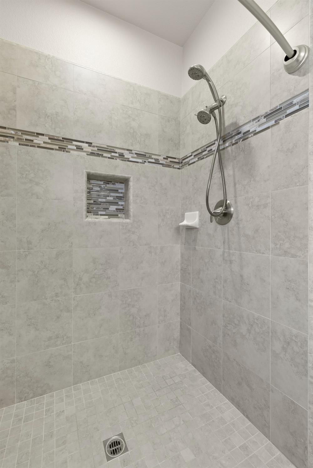 11733 Inverness Way Auburn, CA 95602 - Photo 24 of 62