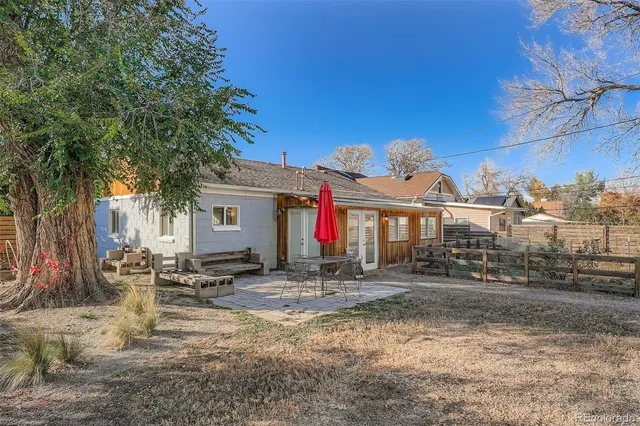 a view of a house with outdoor space
