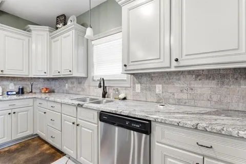 $275,000 | 17494 Jaycee Drive, Iowa, LA 70647