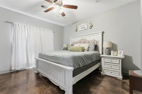 $275,000 | 17494 Jaycee Drive, Iowa, LA 70647