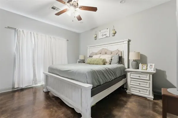 $275,000 | 17494 Jaycee Drive, Iowa, LA 70647