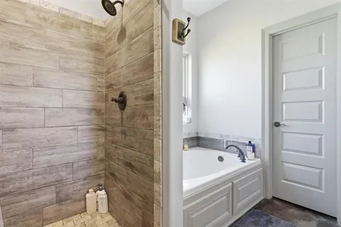 $275,000 | 17494 Jaycee Drive, Iowa, LA 70647