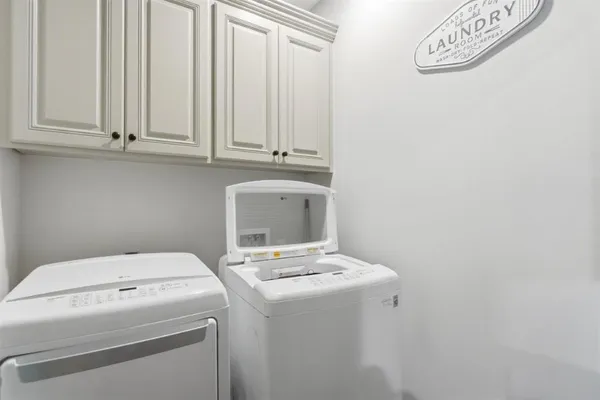 $275,000 | 17494 Jaycee Drive, Iowa, LA 70647