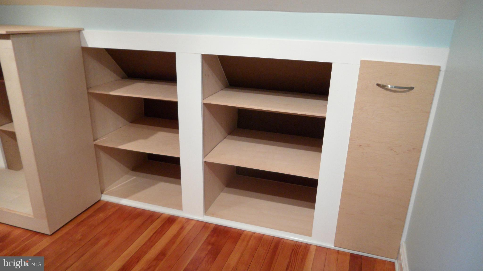 10407 Amherst Avenue Silver Spring, MD 20902 - Photo 14 of 30 Custom Closet