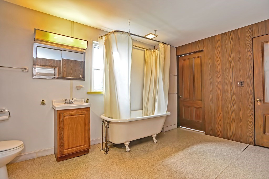 16 Oakland Road Sharon, MA 02067 - Photo 15 of 33 Gallery Image 15