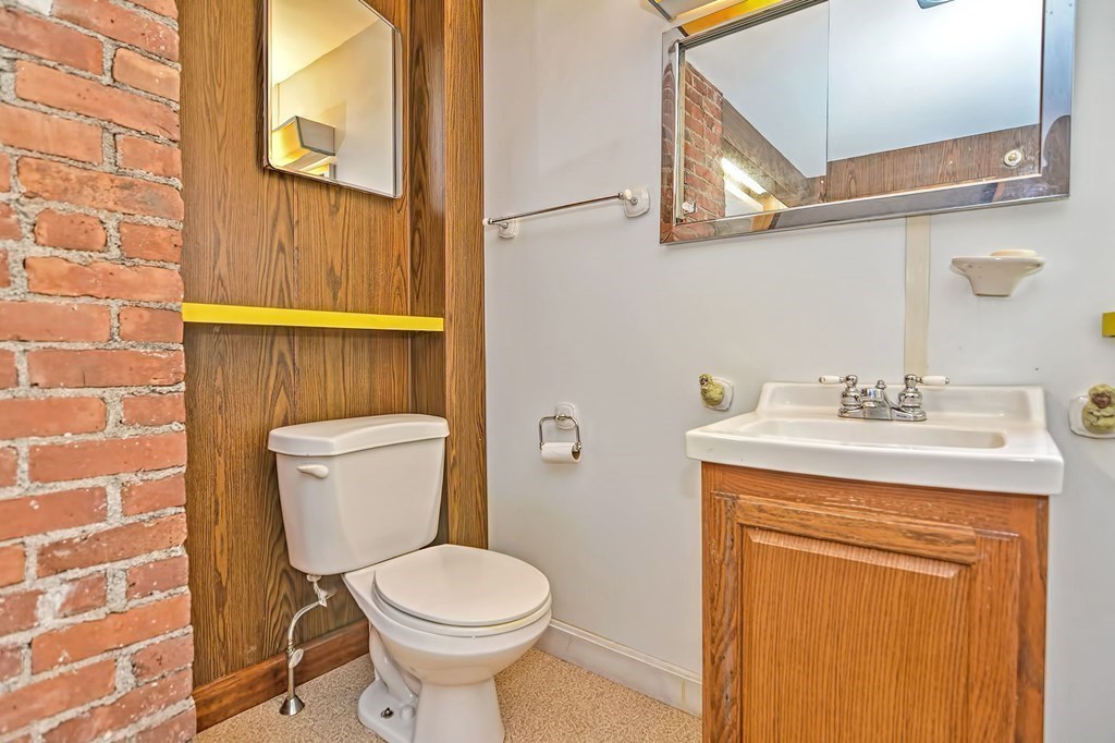 16 Oakland Road Sharon, MA 02067 - Photo 16 of 33 Gallery Image 16