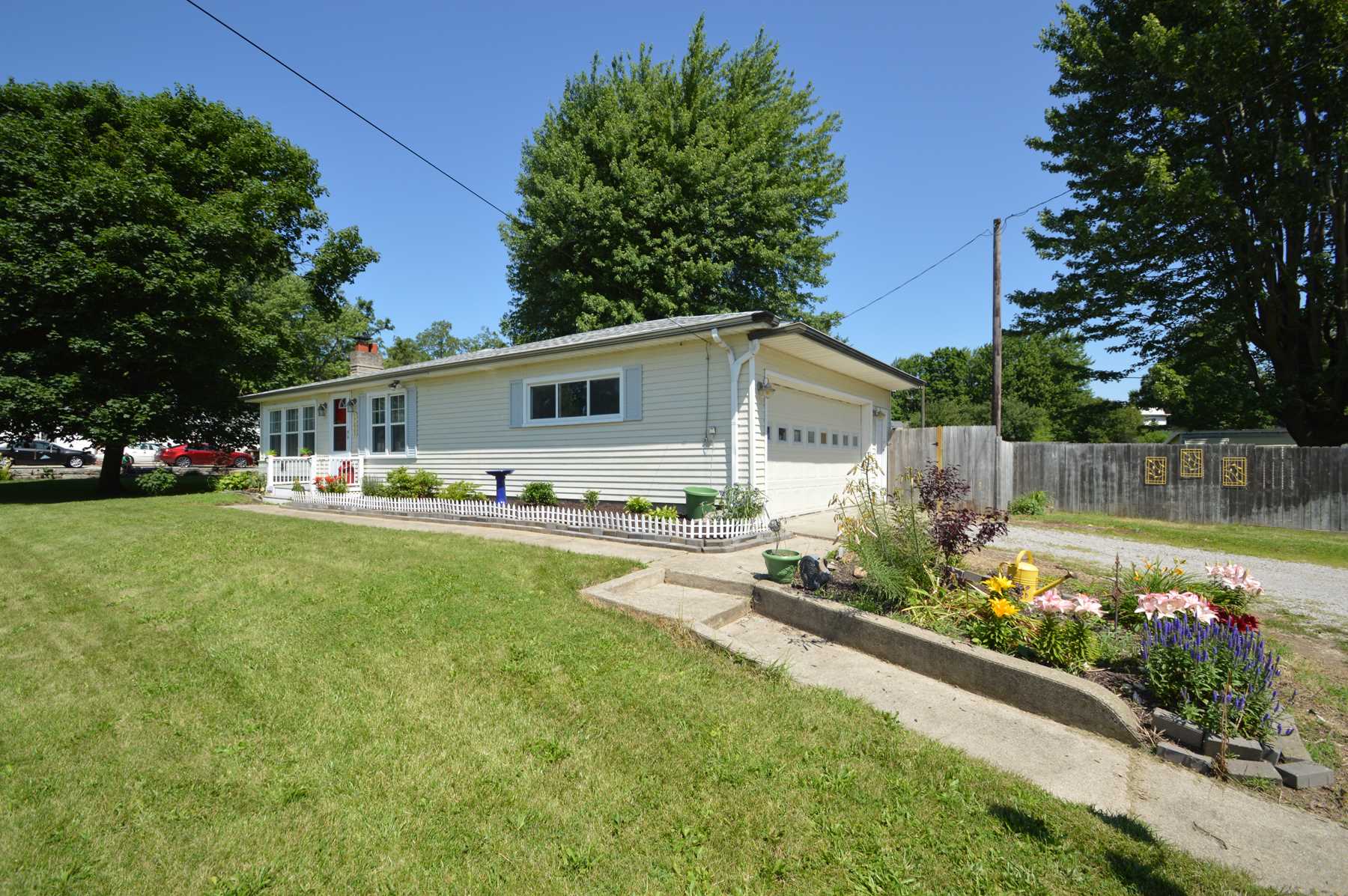 17823 Antwerp Road Harlan, IN 46743 - Photo 3 of 36 Gallery Image 3