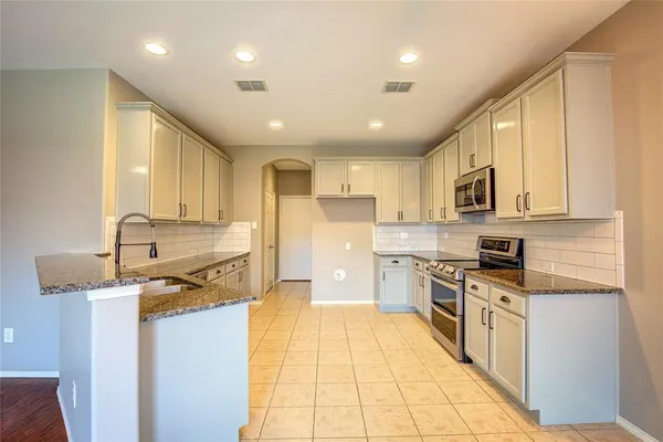 $2,695 | 15628 Landing Creek Lane, Fort Worth, TX 76262