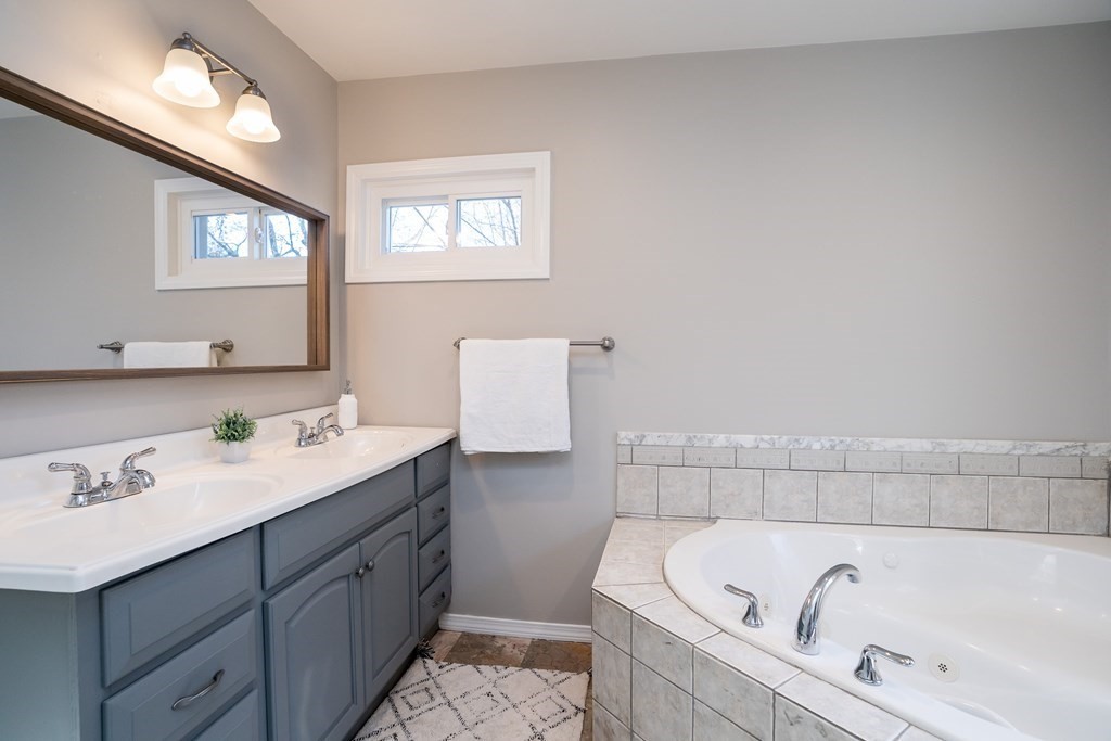 11 Intervale Road Springfield, MA 01118 - Photo 23 of 42
