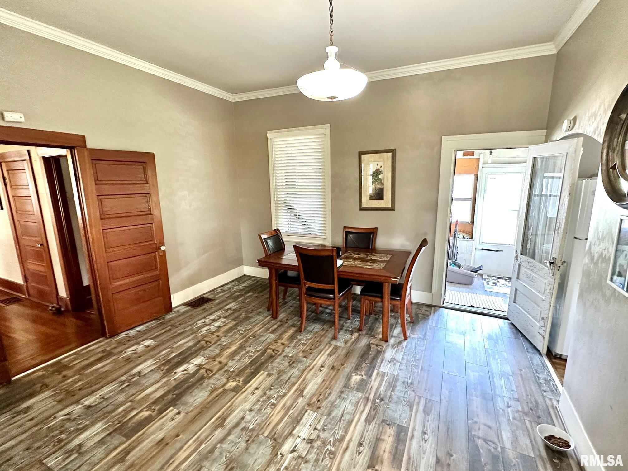 103 North William Street Perry, IL 62362 - Photo 12 of 20 Gallery Image 12