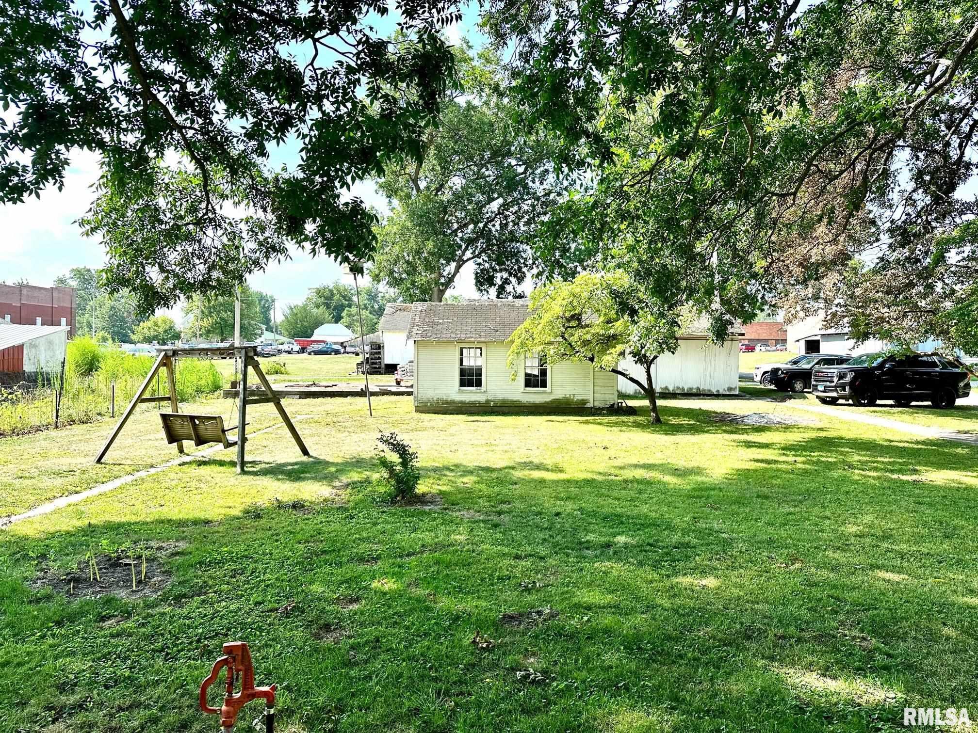 103 North William Street Perry, IL 62362 - Photo 20 of 20 Gallery Image 20