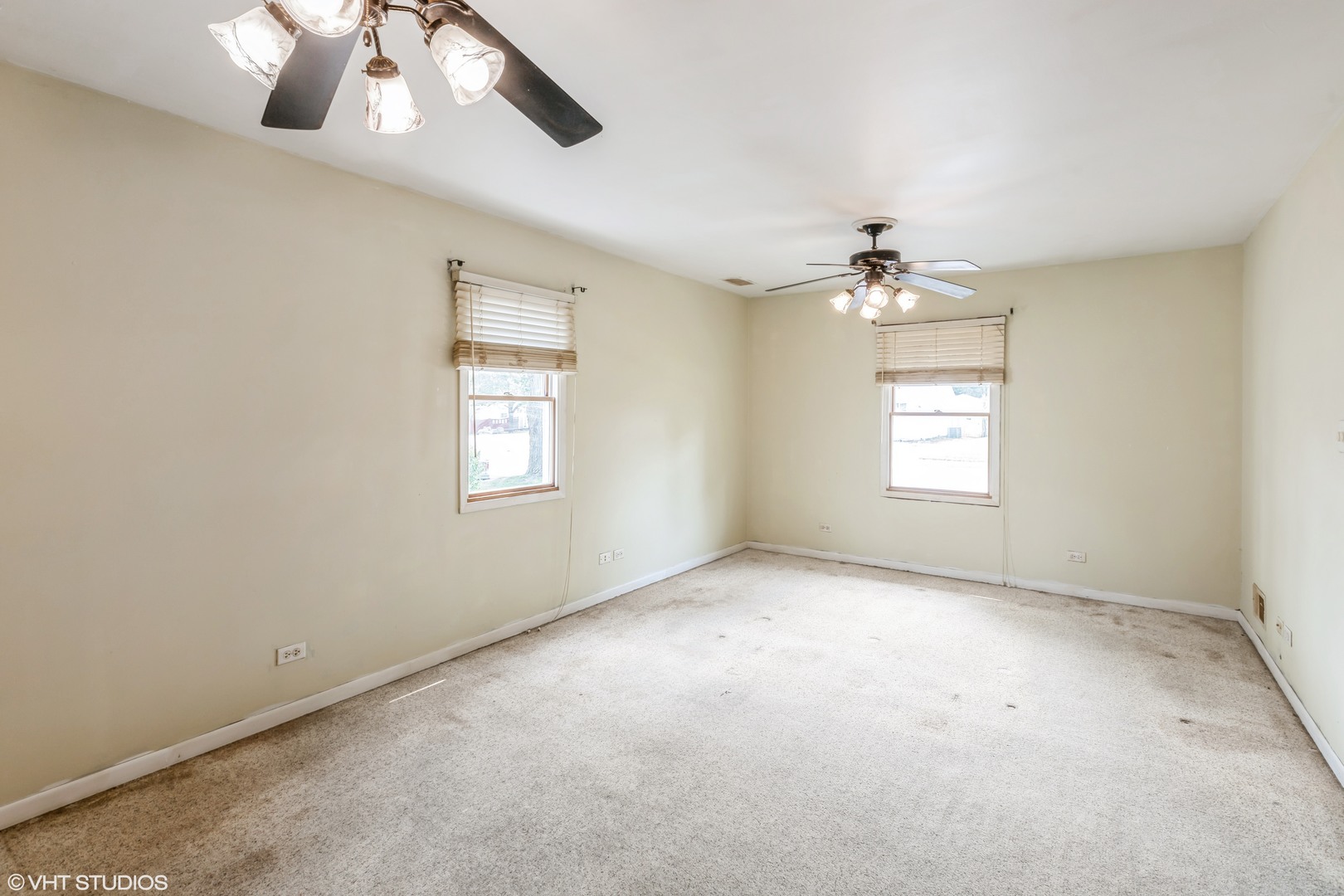703 Hudson Avenue Romeoville, IL 60446 - Photo 5 of 12 Gallery Image 5