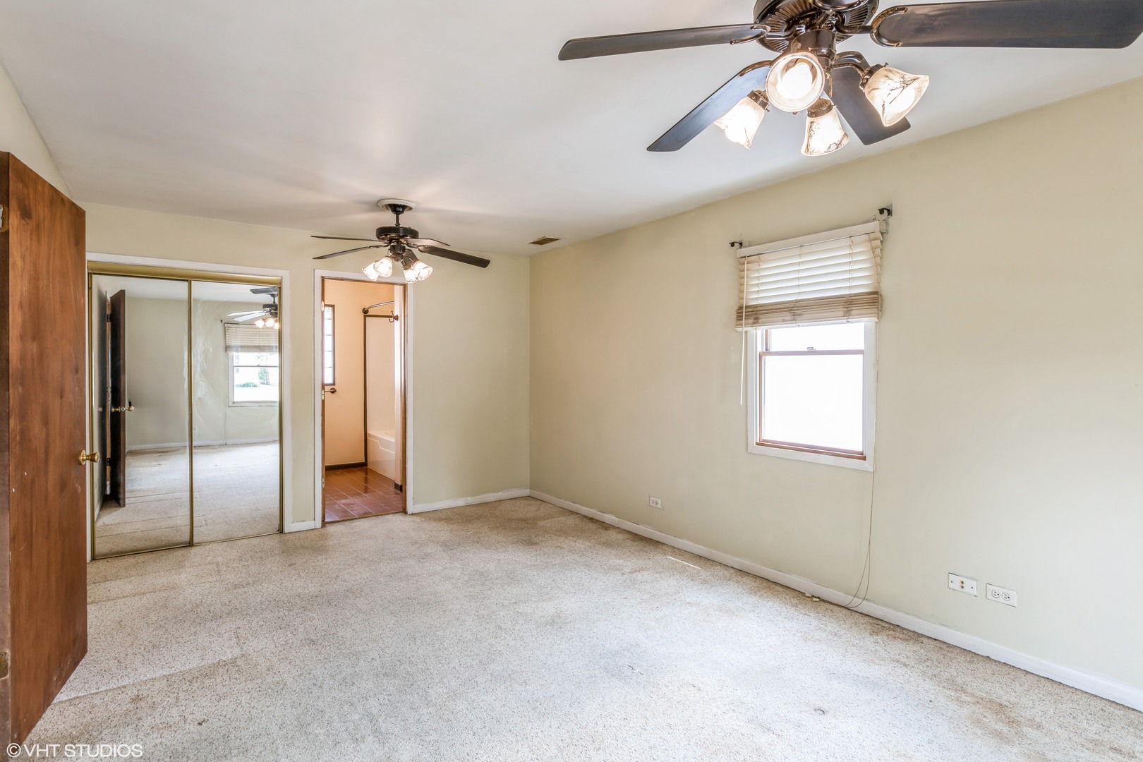 703 Hudson Avenue Romeoville, IL 60446 - Photo 6 of 12 Gallery Image 6