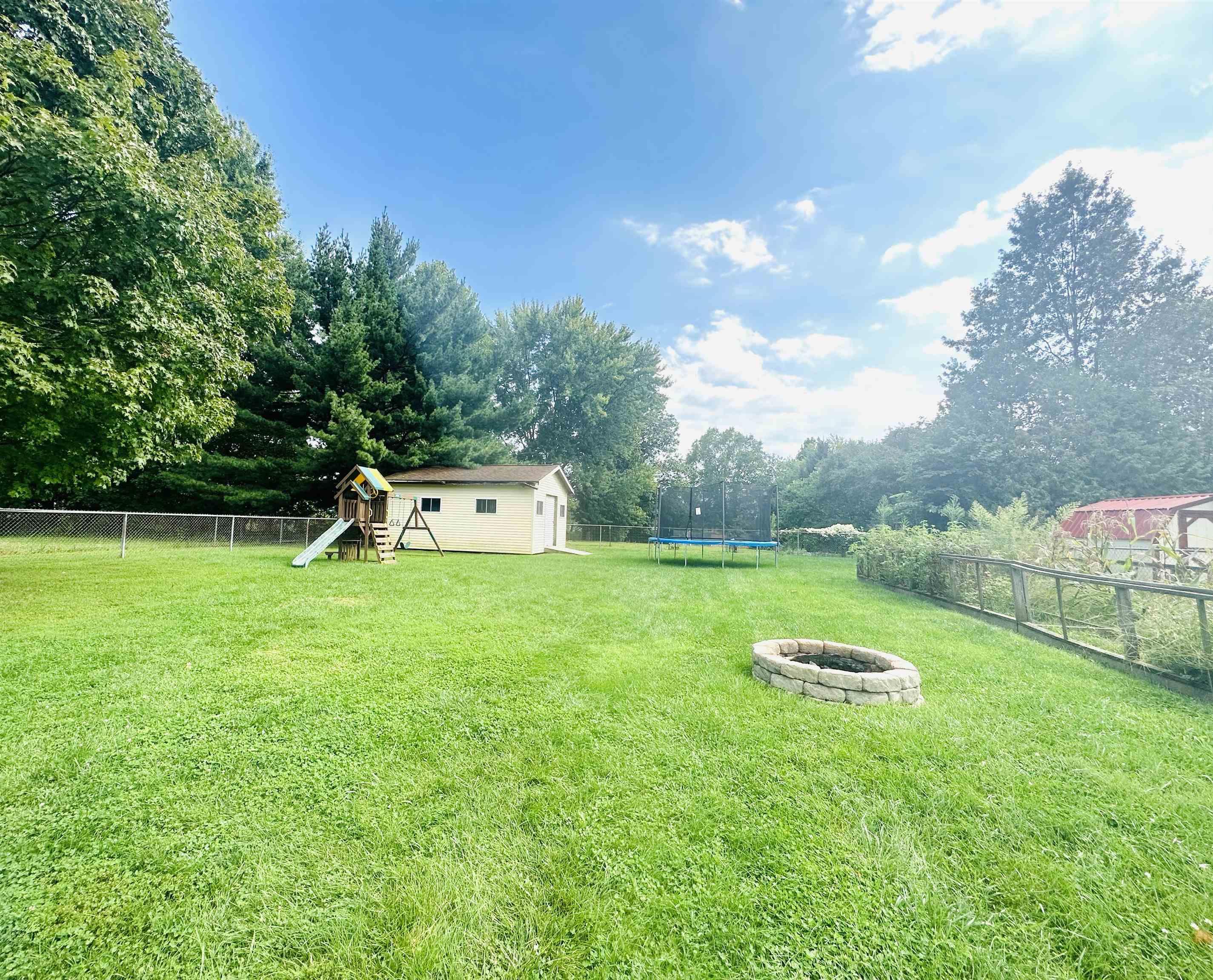 1356 Marigold Road Bloomington, IN 47401 - Photo 27 of 27 Gallery Image 27