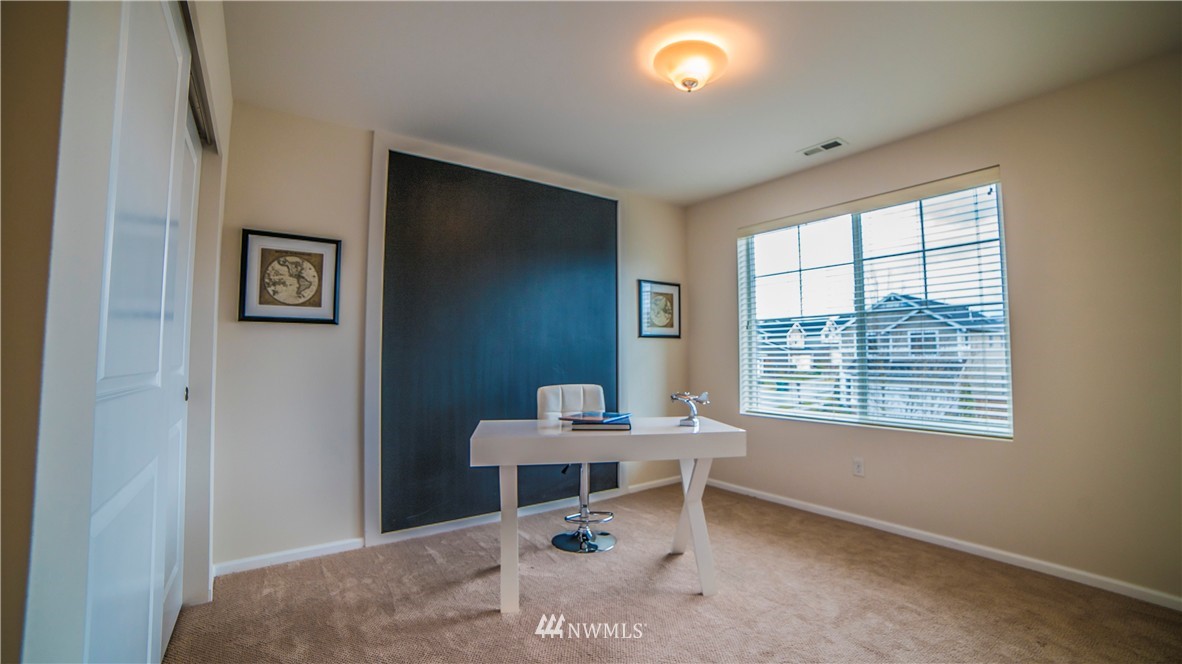 18526 Southeast 35th Drive Bothell, WA 98012 - Photo 11 of 23 Gallery Image 11