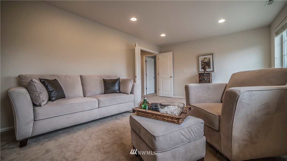 18526 Southeast 35th Drive Bothell, WA 98012 - Photo 12 of 23 Gallery Image 12
