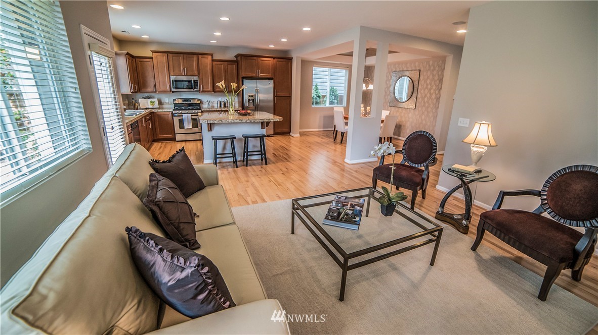 18526 Southeast 35th Drive Bothell, WA 98012 - Photo 5 of 23 Gallery Image 5