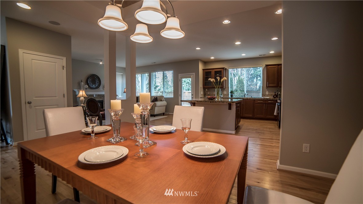 18526 Southeast 35th Drive Bothell, WA 98012 - Photo 9 of 23 Gallery Image 9