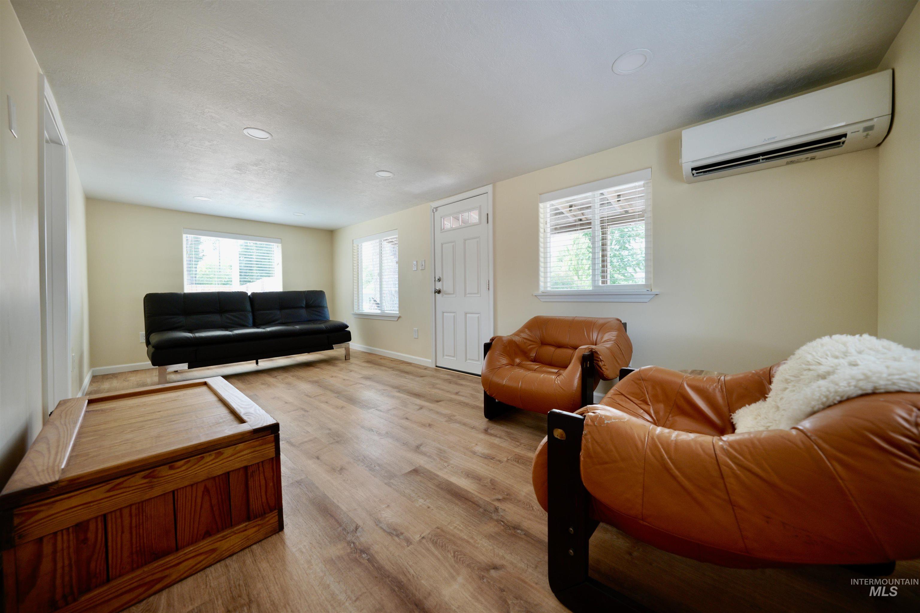 115 Locust Street Horseshoe Bend, ID 83629 - Photo 8 of 33