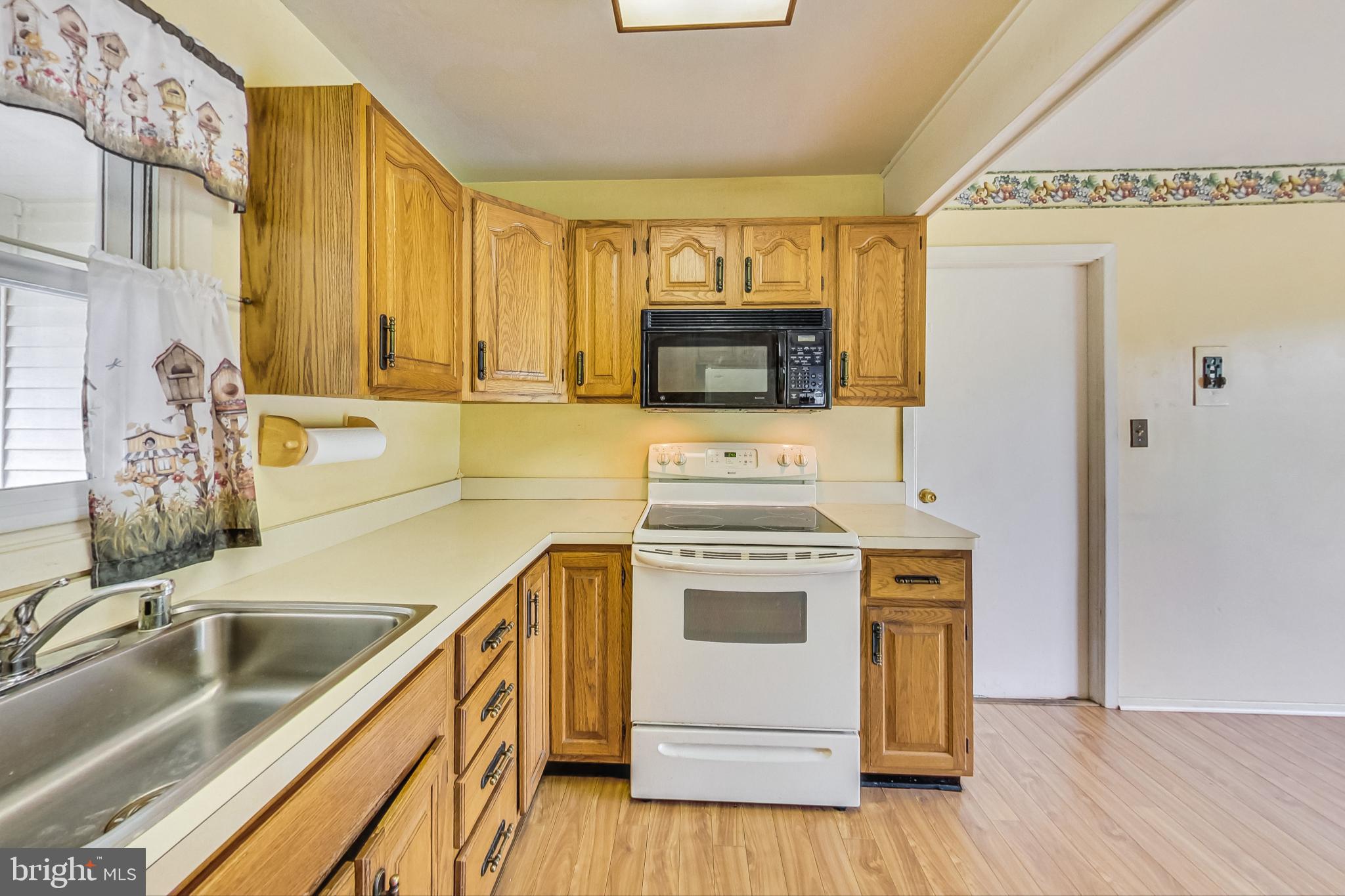 12108 Faith Lane Bowie, MD 20715 - Photo 12 of 41 Kitchen