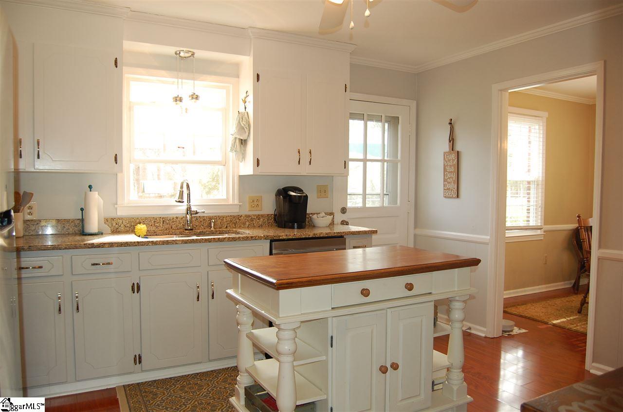 120 Brookbend Road Mauldin, SC 29662 - Photo 7 of 27 Gallery Image 7