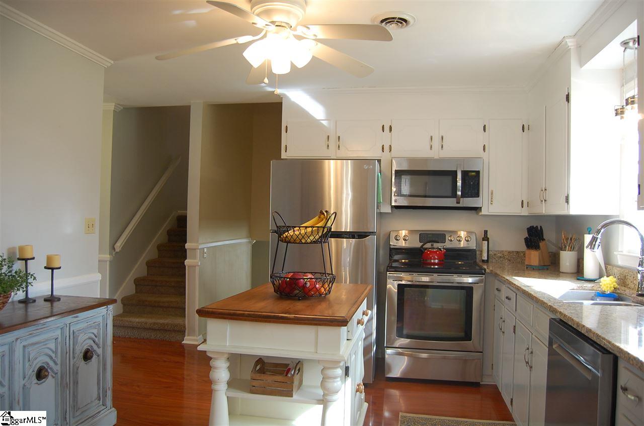 120 Brookbend Road Mauldin, SC 29662 - Photo 8 of 27 Gallery Image 8
