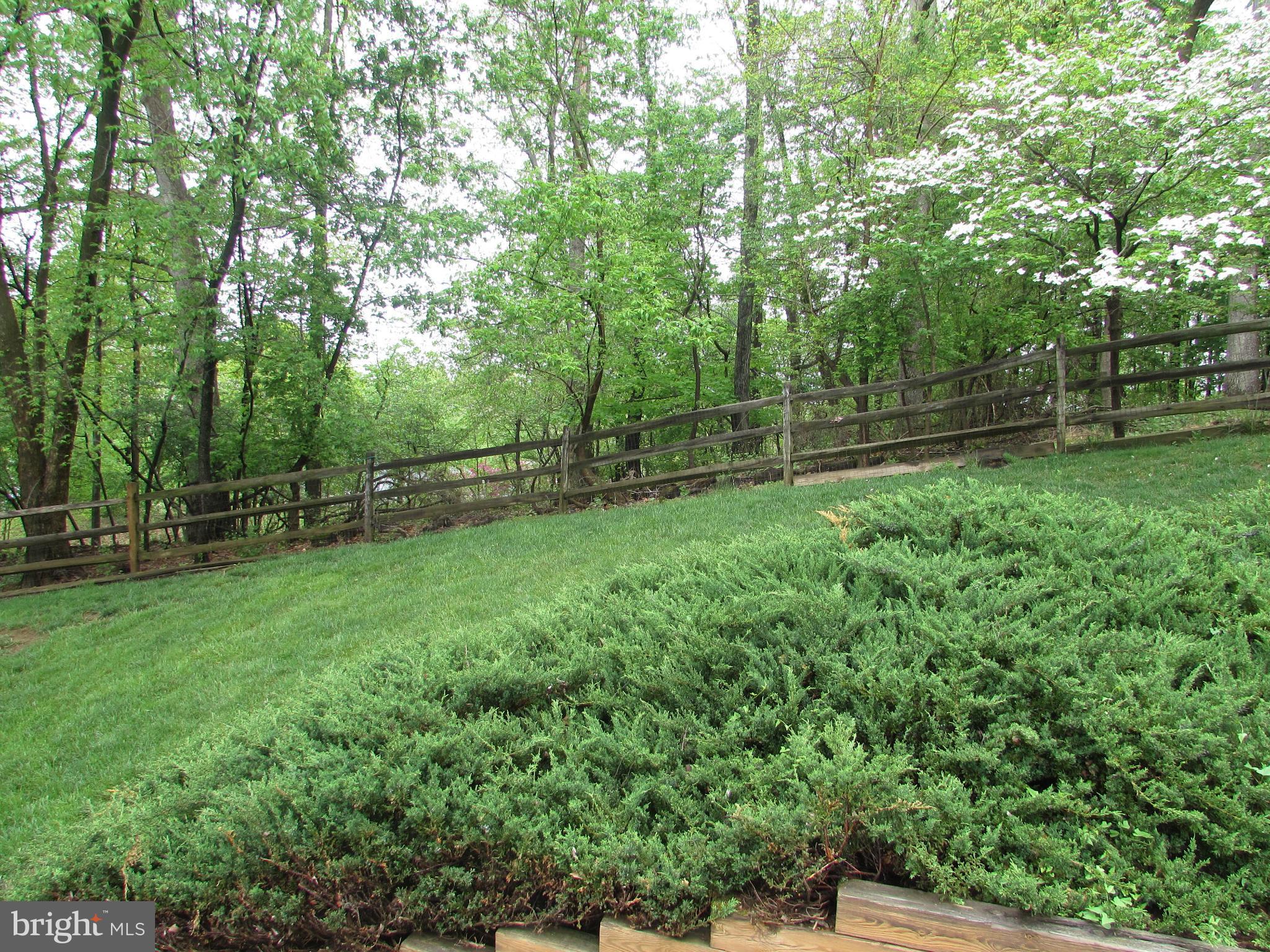 8658 Bali Road Ellicott City, MD 21043 - Photo 27 of 30 Exterior (Rear)