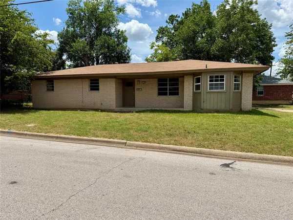 $225,900 | 1407 North East Street, Belton, TX 76513
