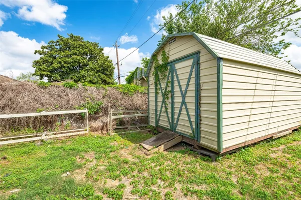 $169,999 | 2308 Grape Lane, Pasadena, TX 77502