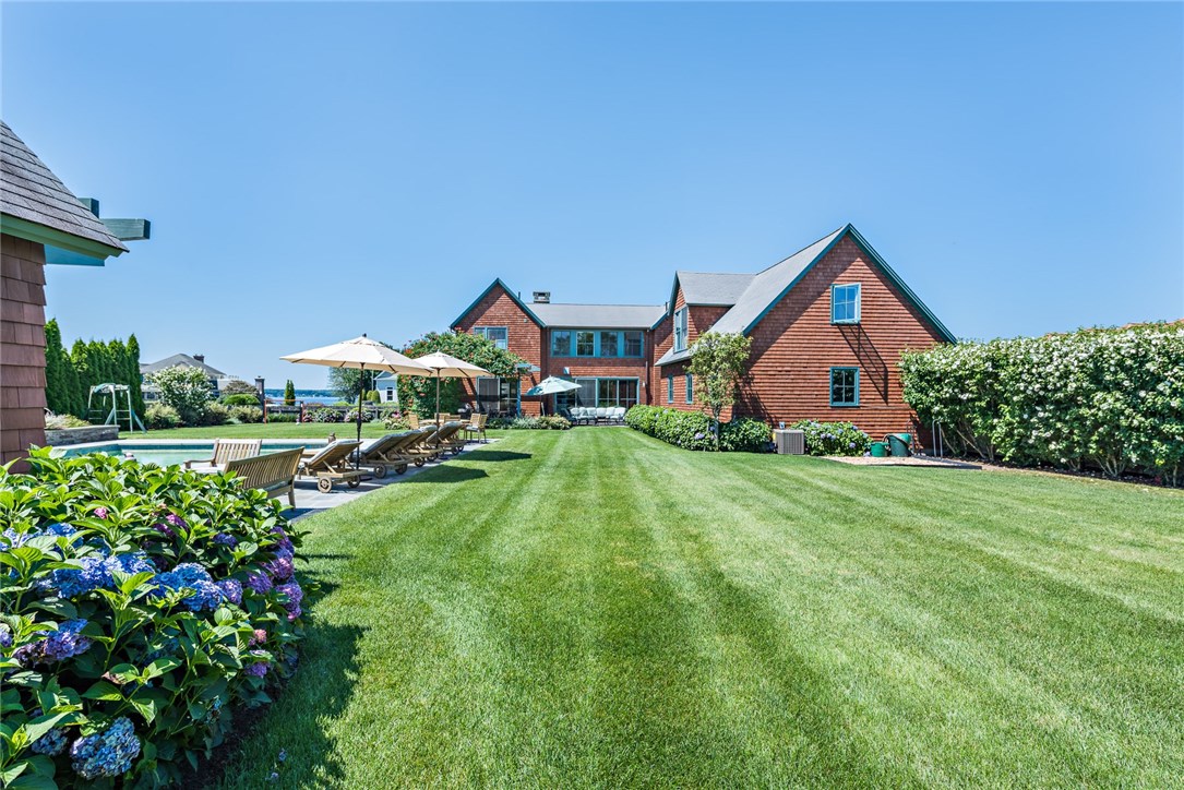 255 Channel View Warwick, RI 02889 - Photo 5 of 40