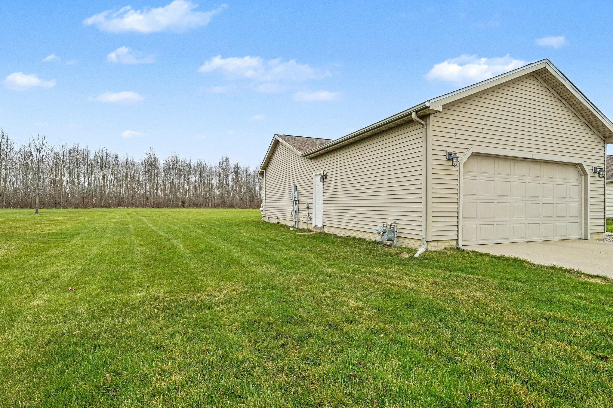88 Fawn Run Coldwater, MI 49036 - Photo 4 of 27 023_file_2454