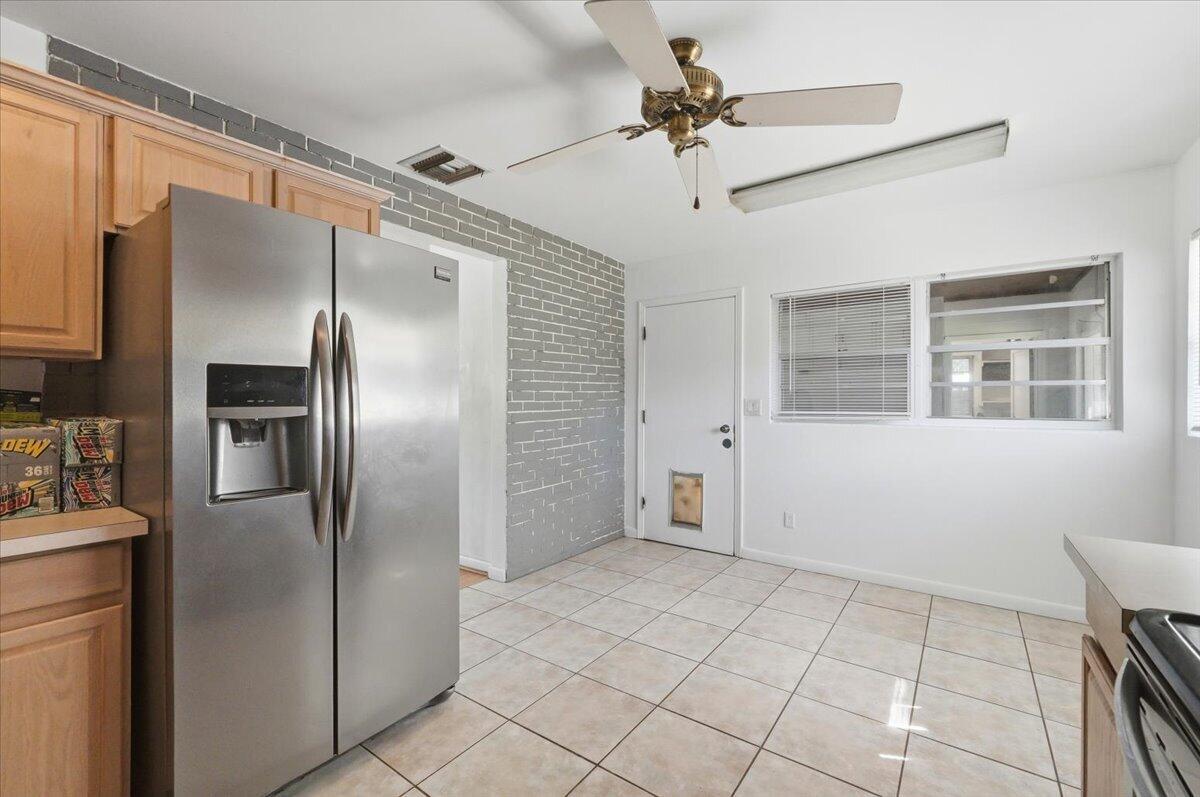 1408 New Jersey Road Lakeland, FL 33803 - Photo 27 of 58 27-Kitchen