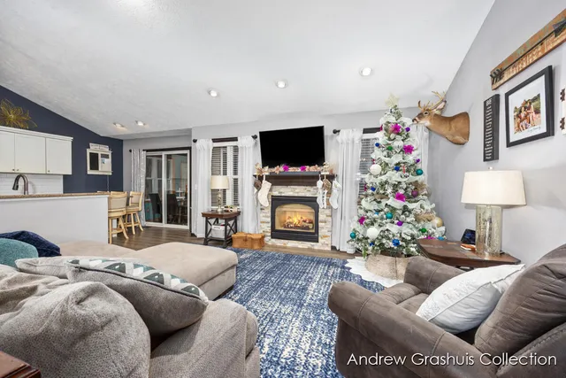 $499,900 | 10533 Scenic Pines Court Northeast, Rockford, MI 49341