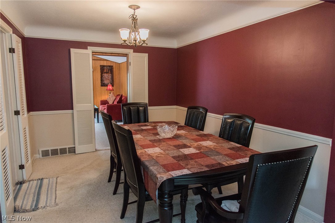 5112 Mayview Road Cleveland, OH 44124 - Photo 8 of 35