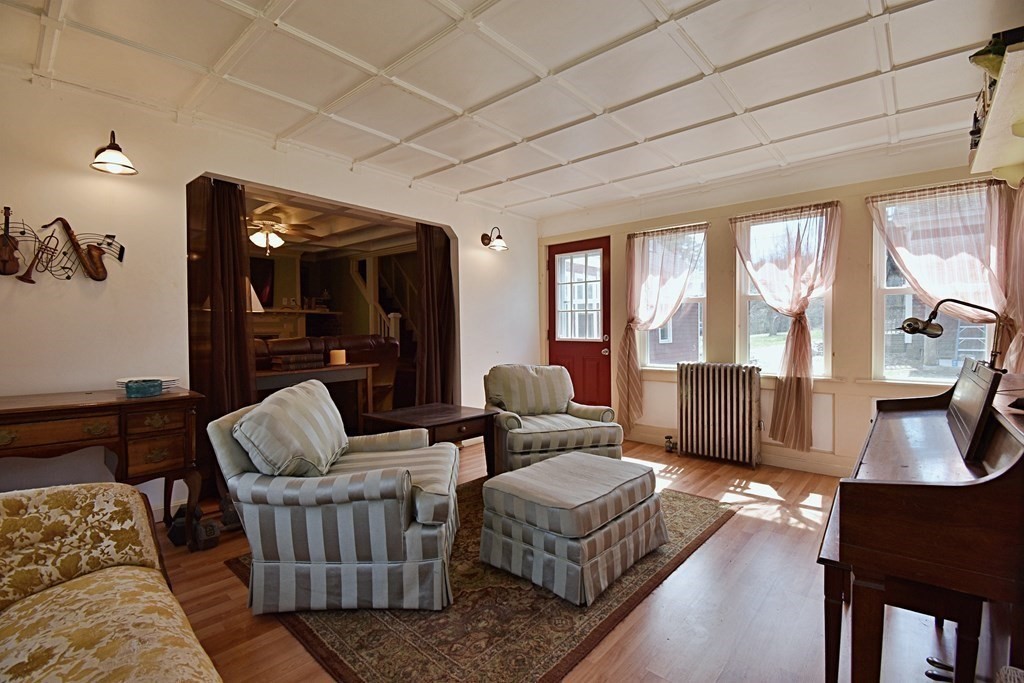 16 Summit Avenue Sturbridge, MA 01518 - Photo 13 of 42