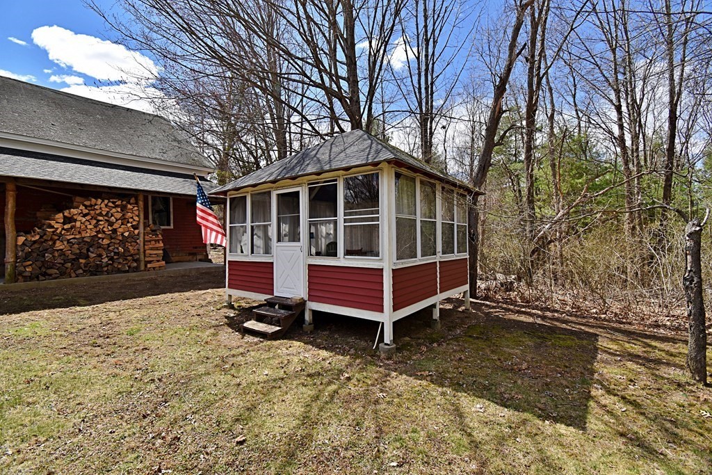 16 Summit Avenue Sturbridge, MA 01518 - Photo 7 of 42