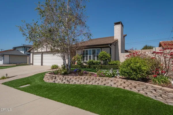 $978,000 | 2849 Los Nogales Avenue, Camarillo, CA 93010