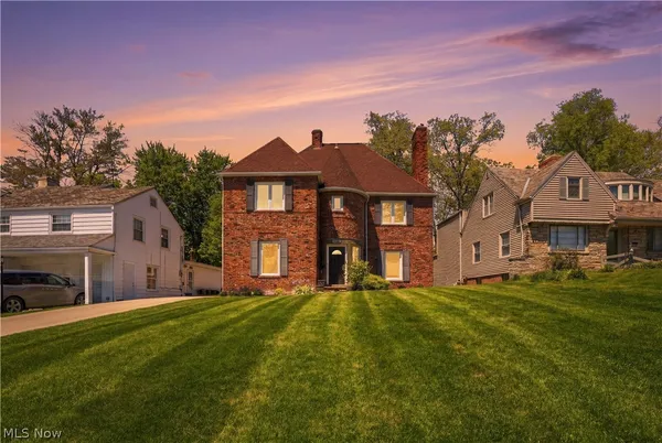 $675,000 | 14455 East Carroll Boulevard, Cleveland, OH 44118