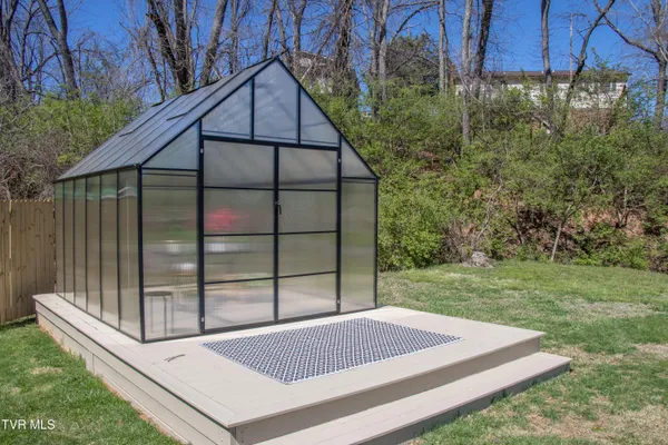 $249,900 | 1276 Old Airport Road, Bristol, VA 24201