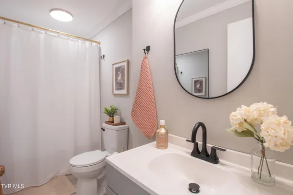 $249,900 | 1276 Old Airport Road, Bristol, VA 24201