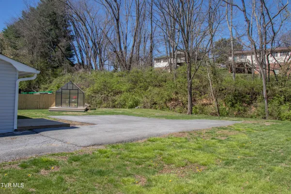 $249,900 | 1276 Old Airport Road, Bristol, VA 24201