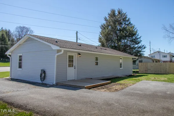 $249,900 | 1276 Old Airport Road, Bristol, VA 24201