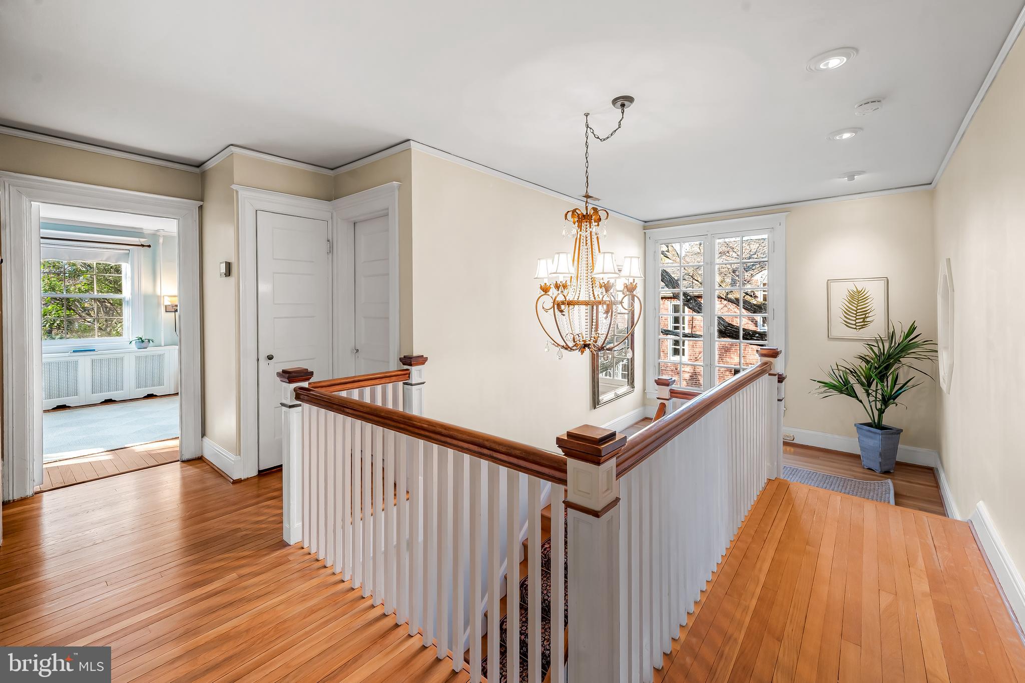 216 Wendover Road Baltimore, MD 21218 - Photo 28 of 83 Second level landing