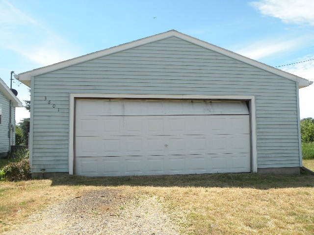 3601 West Garrison Road Owosso, MI 48867 - Photo 6 of 19 31322973-5.JPG