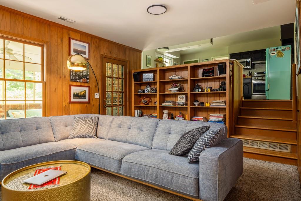 4924 Mountclaire Road Stone Mountain, GA 30087 - Photo 13 of 39